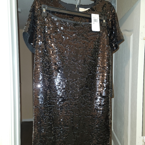 Michael Kors - Picture 2 of 4